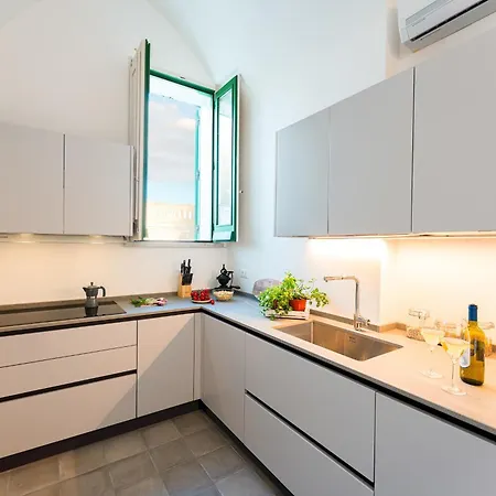 Aristula 11, Emma 别墅