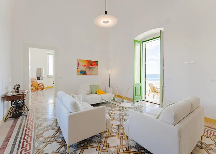 Villa Aristula 11, Emma